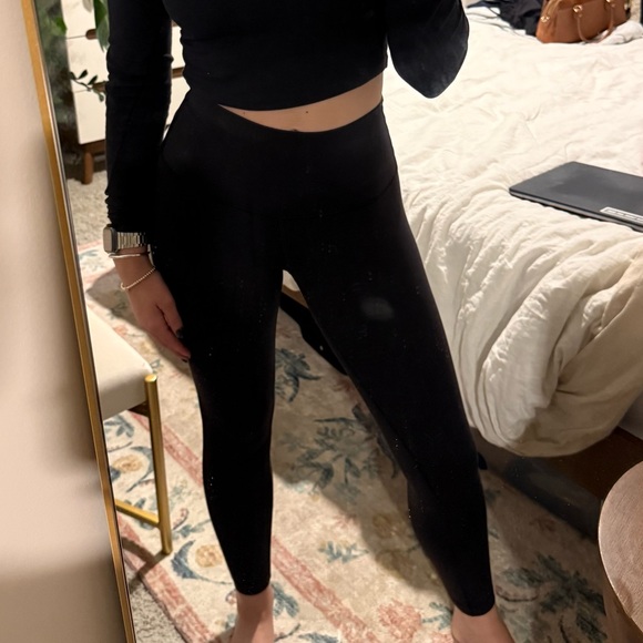 Lululemon Wunder Under Leggings - Picture 1 of 2